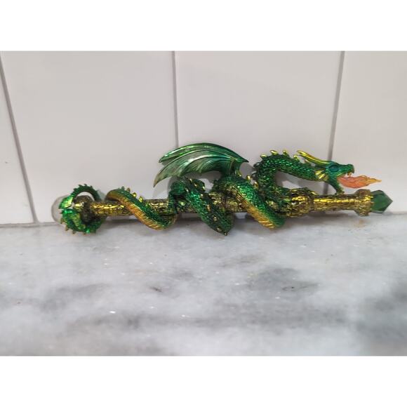 The Hamilton Collection Dragon Wand, Fortuna Captus, Wands of Wonder Figure - Picture 3 of 5